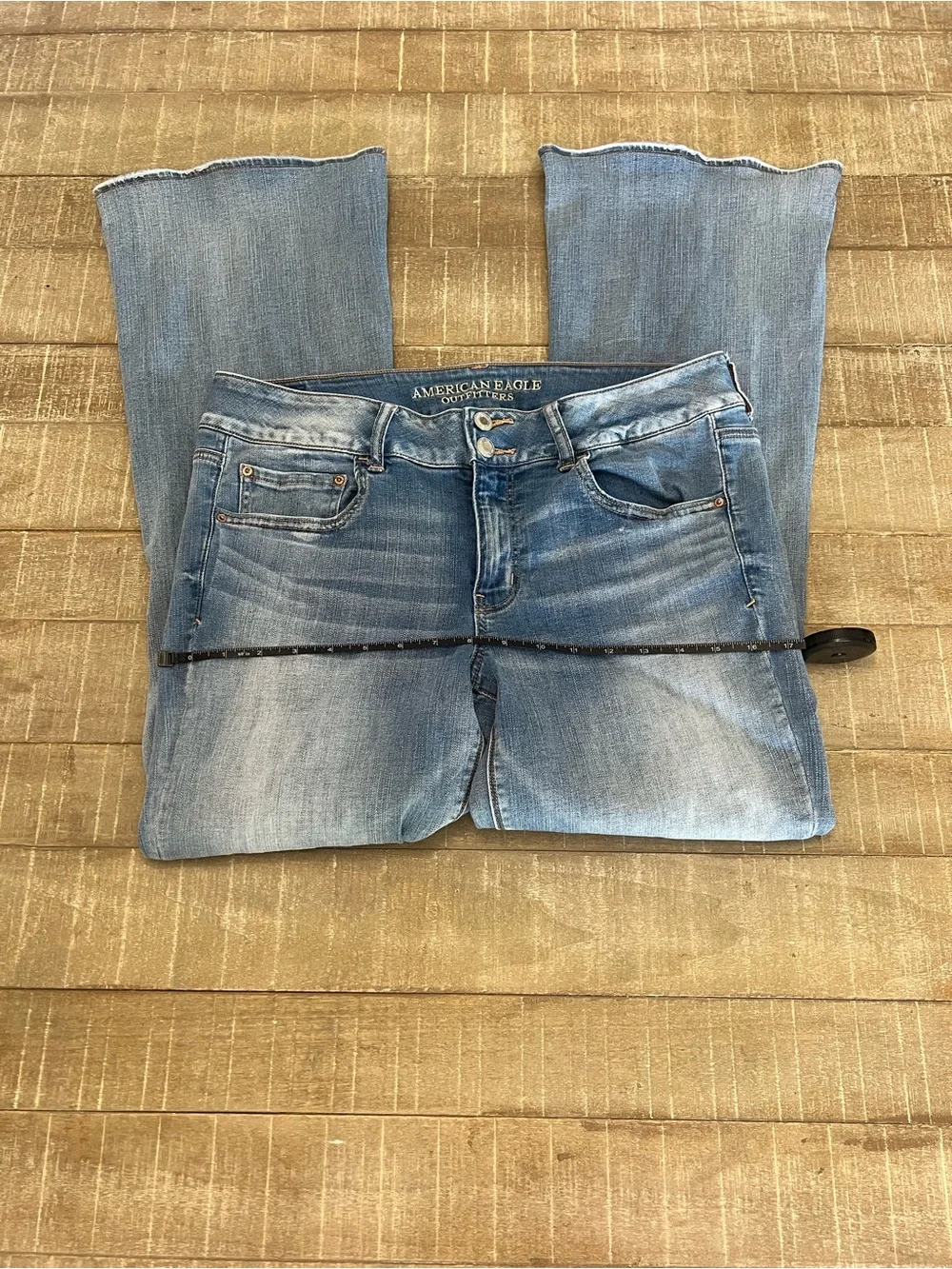 American Eagle Outfitters Light Blue Jeans Size 14